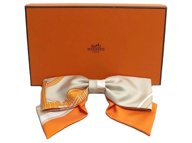Hermès Fermaglio Grenelle GM in Seta HERMES Beige Arancione - vista 6