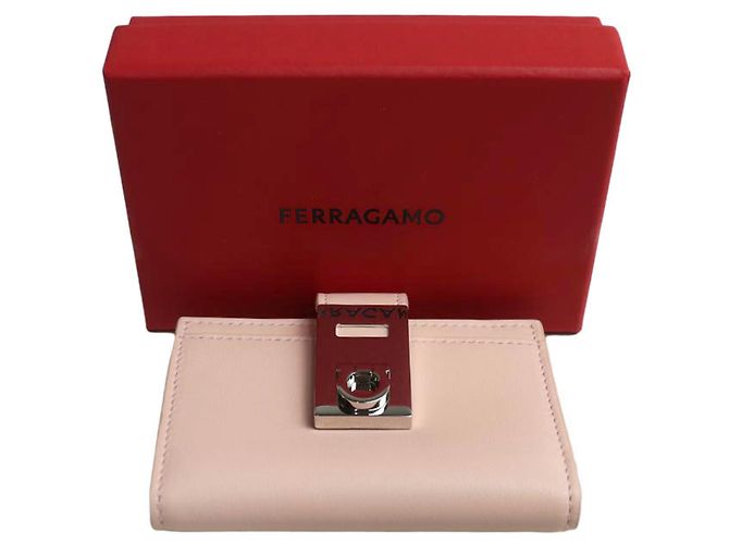 Tarjetero Gancini Hug de Salvatore Ferragamo Rosa - vista 6