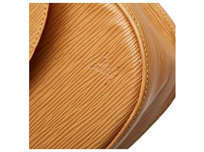 Louis Vuitton Epi Saint-Cloud Shoulder Bag - view 7