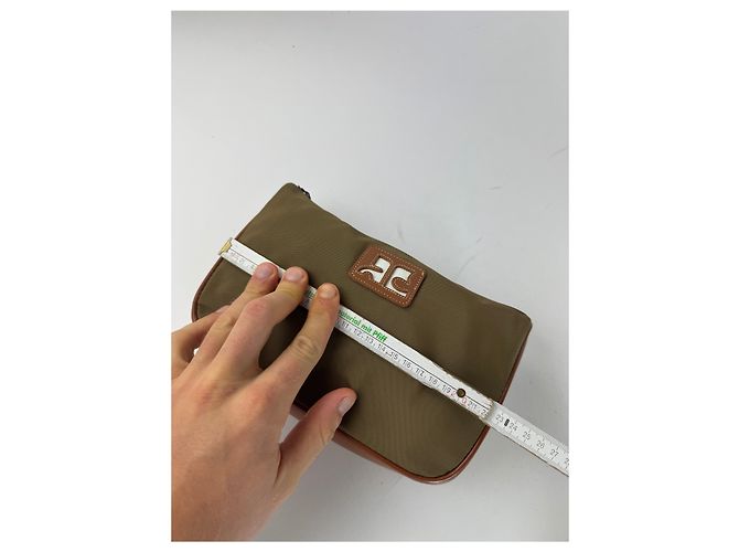Vintage Courreges Polyester-Leder Clutch khaki braun - Ansicht 11