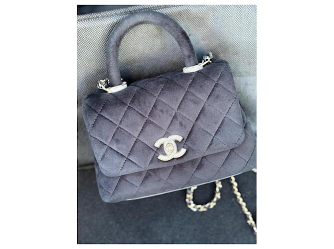 Coco Handle Borsa Chanel Coco Mini in velluto nero - vista 2