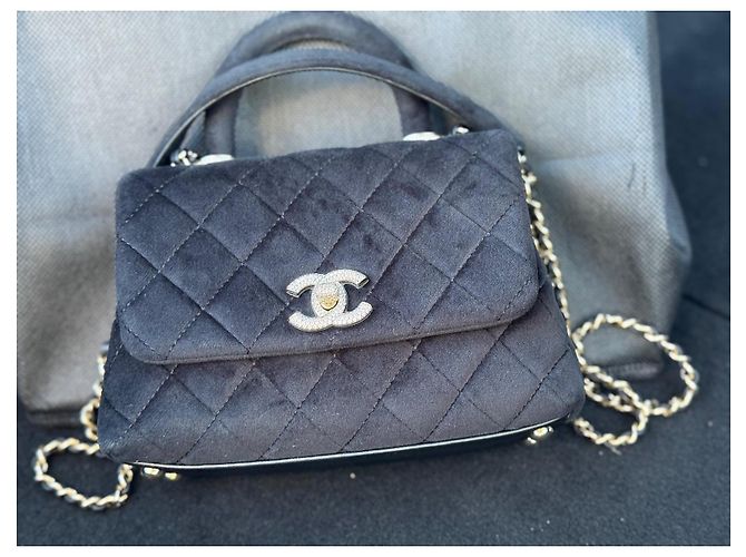 Coco Handle Borsa Chanel Coco Mini in velluto nero - vista 3