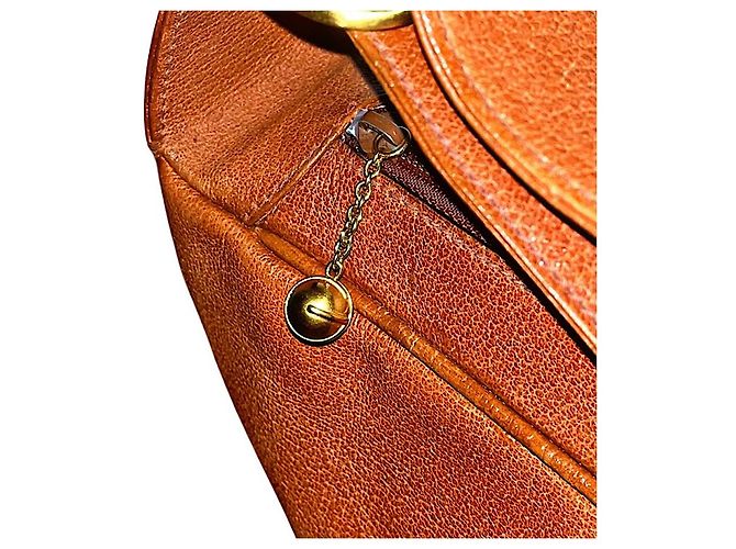 Borsa a spalla Gucci in pelle di vitello marrone - vista 2