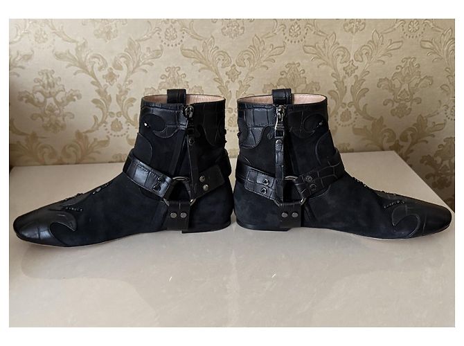 Bottines Louis Vuitton en cuir noir - vue 11
