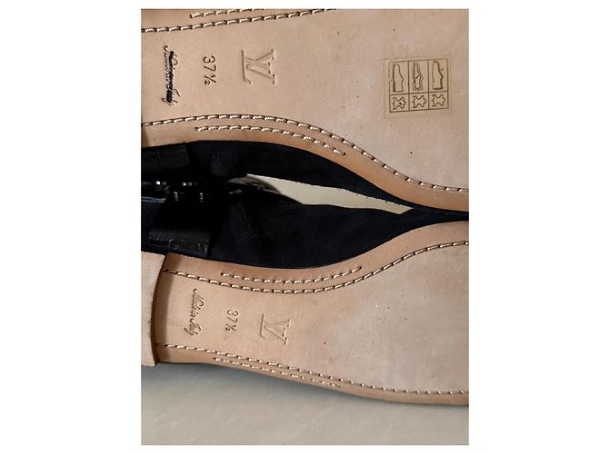 Bottines Louis Vuitton en cuir noir - vue 14