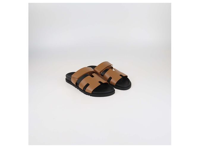 Sandali piatti Chypre in pelle marrone Hermès - vista 2