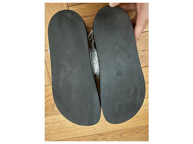 Cambon Sandales Dad Chanel argent cuir Argenté - vue 10