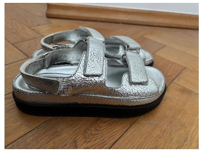 Cambon Sandales Dad Chanel argent cuir Argenté - vue 3