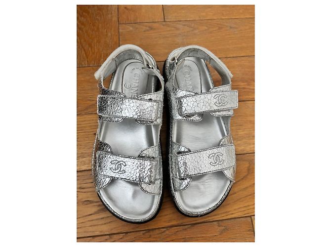 Cambon Sandales Dad Chanel argent cuir Argenté - vue 4