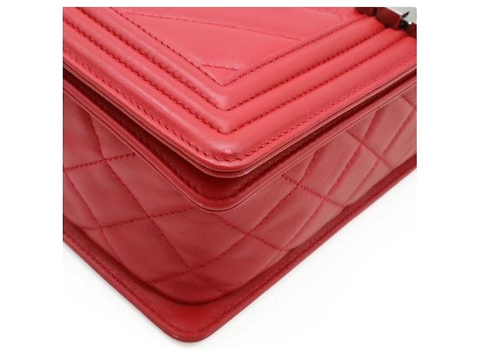 Le Boy Bolsa de Ombro Matelassé Boy da Chanel Vermelho - vista 4