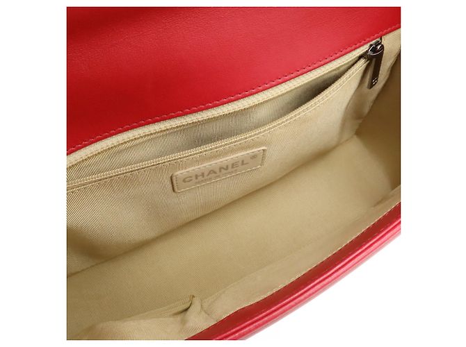 Le Boy Bolsa de Ombro Matelassé Boy da Chanel Vermelho - vista 8
