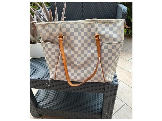 Louis Vuitton Totally MM Bianco Blu - vista 2