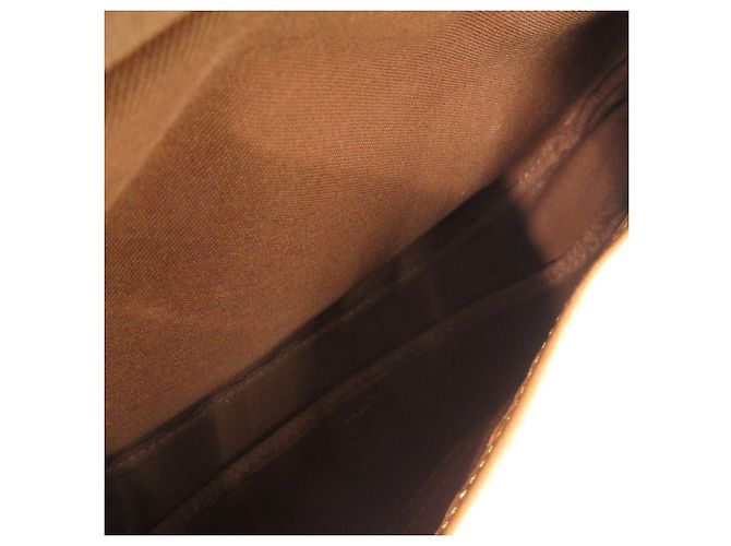 Borsa a Spalla Saumur 30 Monogram Louis Vuitton Marrone Monogramma - vista 6