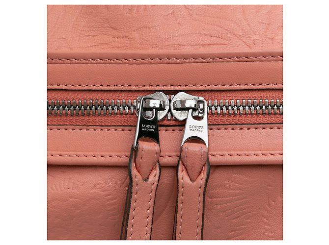 Bolsa Boston em couro laranja com relevo Anagram LOEWE Pescaria - vista 8