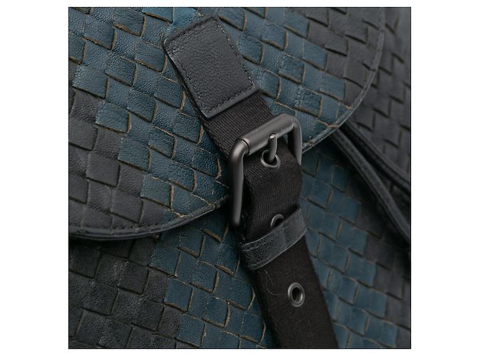 Schwarzer Nappa Intrecciato Drawstring Rucksack von Bottega Veneta - Ansicht 10