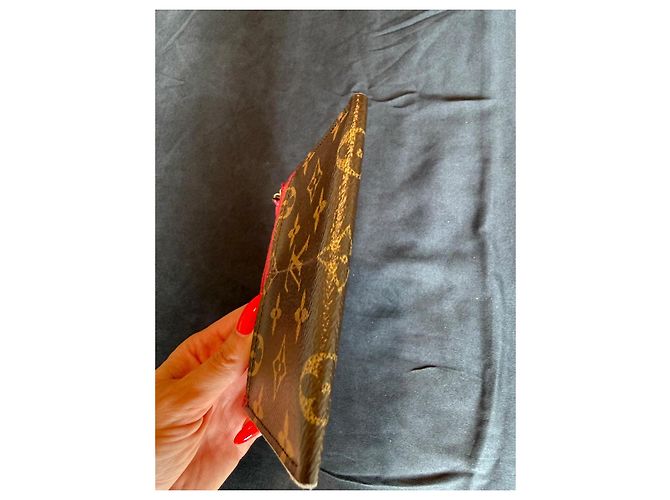 Louis Vuitton Purses, wallets, cases Brown - view 4