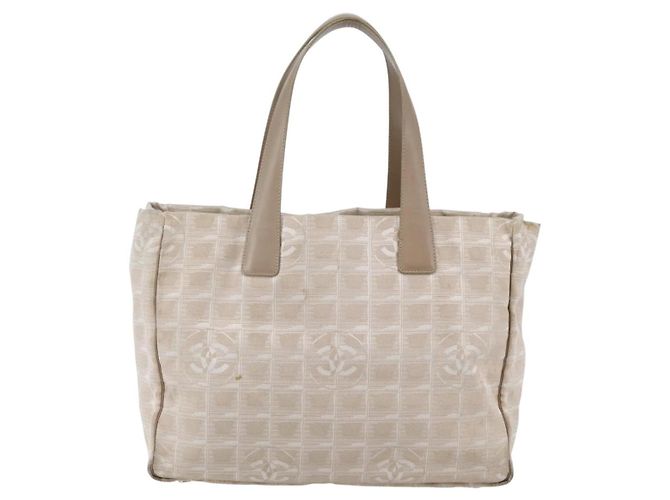 Borsa da viaggio in nylon media di Chanel Beige - vista 2