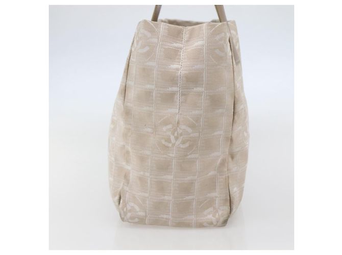 Borsa da viaggio in nylon media di Chanel Beige - vista 4