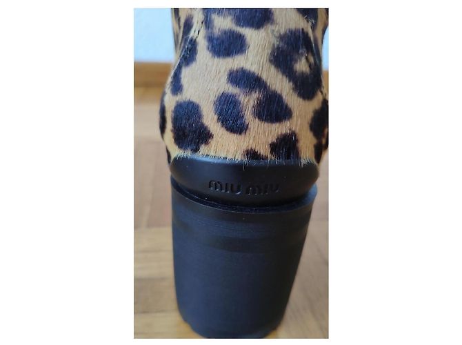 MIU MIU STIVALETTI ALLACCIATI IN PELLE DI CAVALINO. Multicolore - vista 5