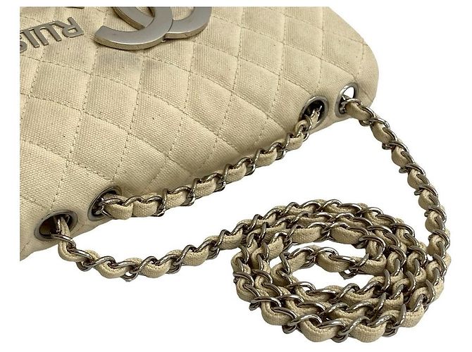 Timeless Borsa a spalla in tela matelassé Chanel Bianco - vista 10