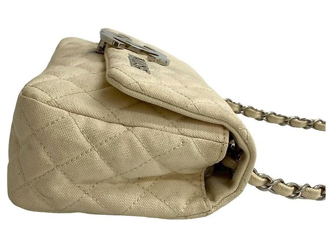 Timeless Borsa a spalla in tela matelassé Chanel Bianco - vista 13