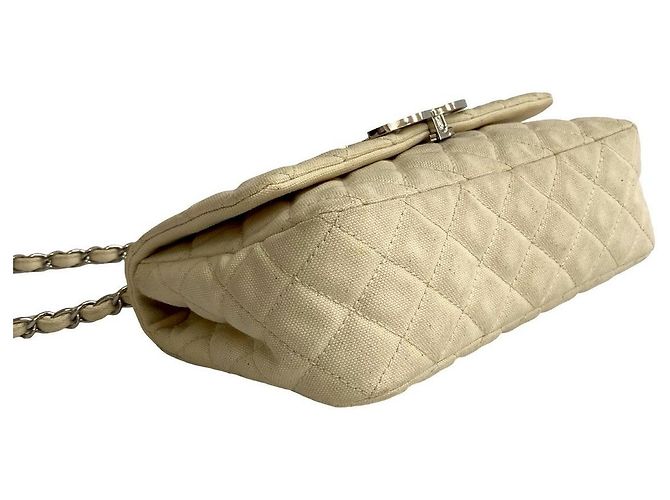 Timeless Borsa a spalla in tela matelassé Chanel Bianco - vista 16
