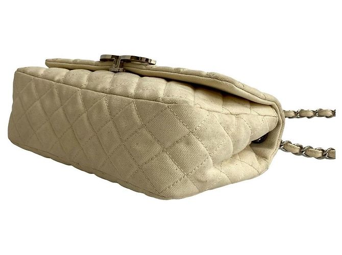 Timeless Borsa a spalla in tela matelassé Chanel Bianco - vista 18