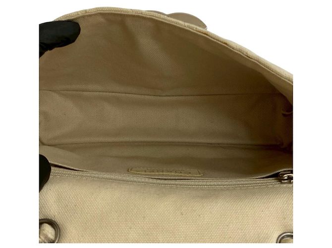 Timeless Borsa a spalla in tela matelassé Chanel Bianco - vista 19
