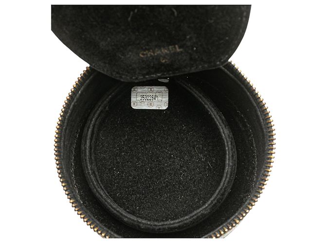 Estojo de joias de viagem redondo em caviar preto Chanel - vista 4
