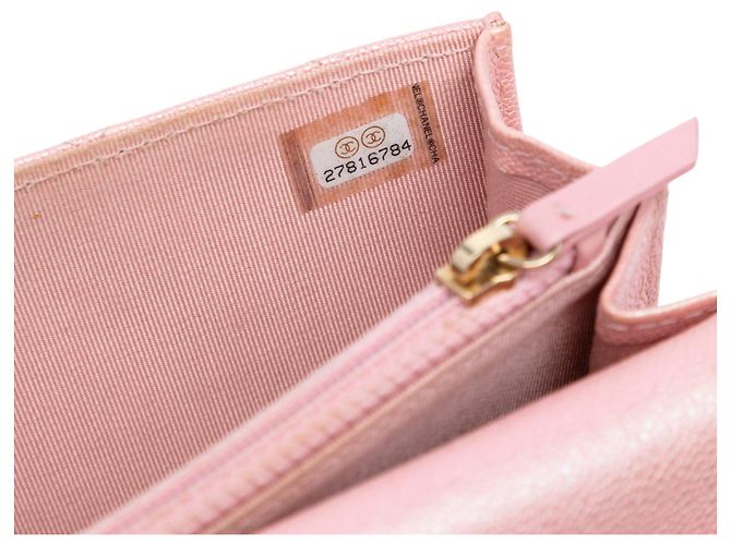 Wallet On Chain Chanel Carteira com corrente CC Square Quilted Iridescent Caviar Rosa - vista 6
