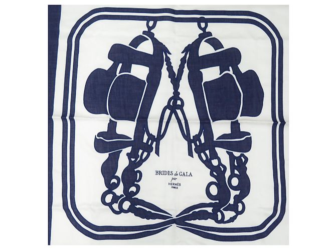 Foulard Hermès Carré 90 Brides de Gala Tattoo Bianco Blu navy - vista 3