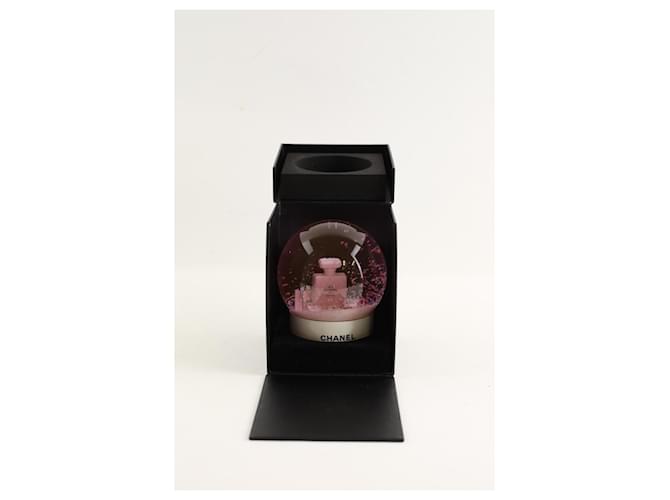 Chanel Decoración Rosa - vista 4