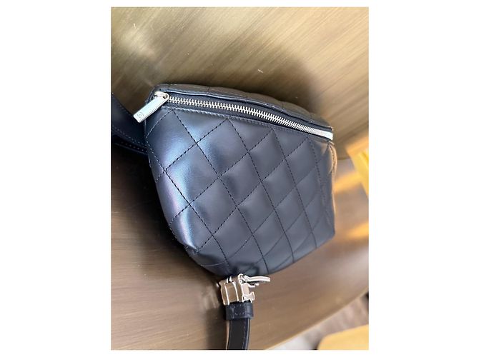 Borsa Banana Chanel Uniforme in Pelle Nera Nero - vista 4