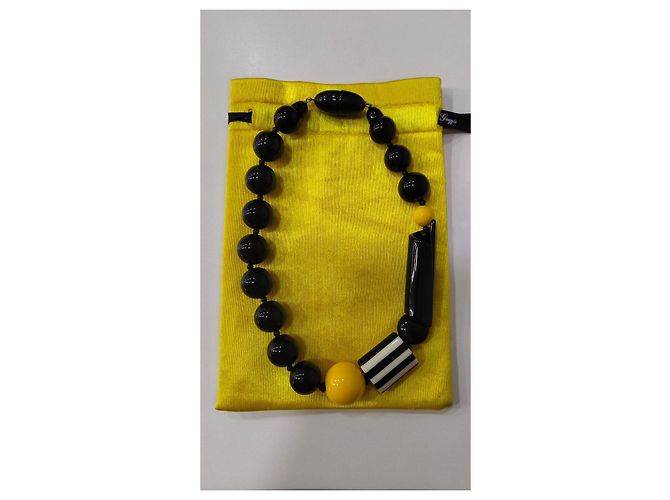 Collana Angela Caputi in resina nera gialla e a righe Nero - vista 2