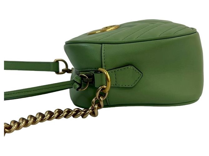 Gucci GG Marmont gesteppte Leder Schultertasche mit Kette Grün - Ansicht 5