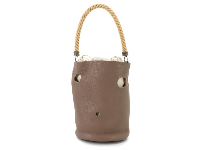 Borsa a mano Mangeoire GM di Hermès Taupe - vista 2
