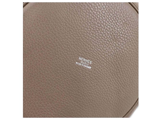 Borsa a mano Mangeoire GM di Hermès Taupe - vista 7