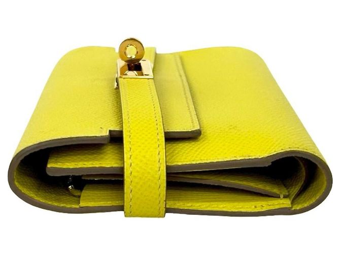 Cartera Bifold Compacta de Cuero Kelly de Hermès Amarillo - vista 4