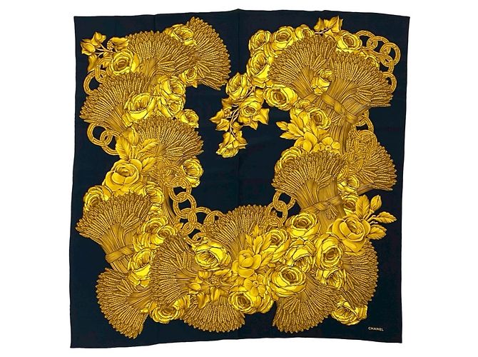 Foulard in seta con stampa floreale nera e dorata di Chanel Nero D'oro - vista 2