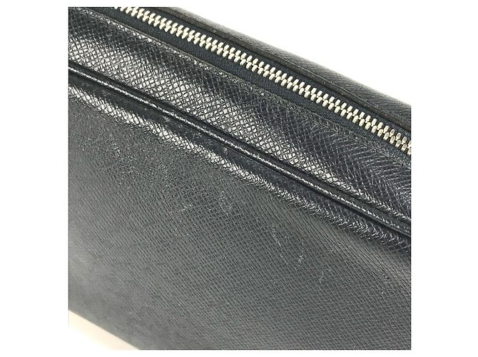 Pochette Kasai in Taiga di Louis Vuitton Blu navy - vista 11