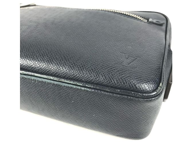 Pochette Kasai in Taiga di Louis Vuitton Blu navy - vista 5