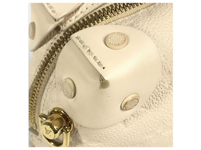 Borsa Box Souple Petite Malle Monogram Empreinte Louis Vuitton Bianco - vista 10