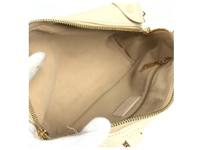 Borsa Box Souple Petite Malle Monogram Empreinte Louis Vuitton Bianco - vista 13
