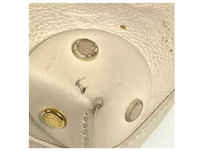 Borsa Box Souple Petite Malle Monogram Empreinte Louis Vuitton Bianco - vista 8