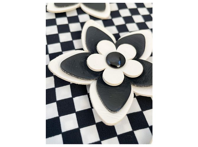 Minigonna Moschino Jeans a scacchi bianco e nero - vista 3