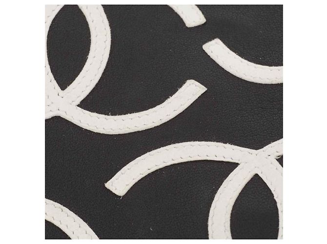 Luvas sem dedos em couro preto e branco com logo CC completo Chanel 22S 7.5 - vista 9