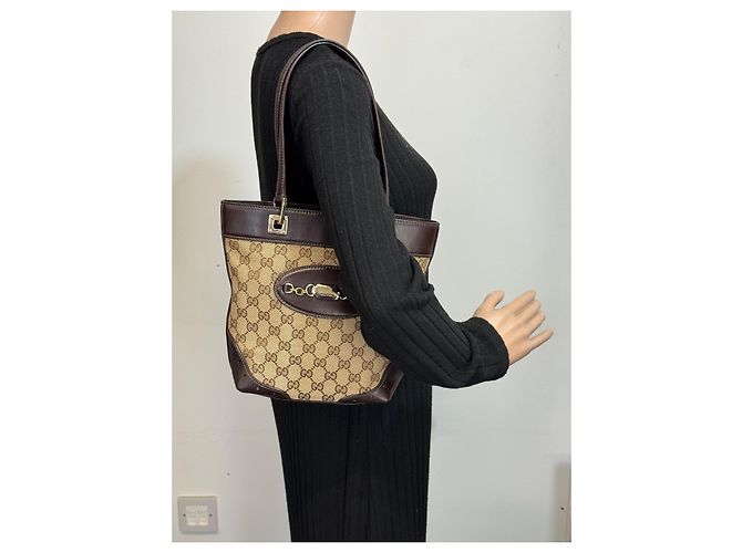La tote Gucci presenta la tela GG originale del marchio Marrone - vista 8
