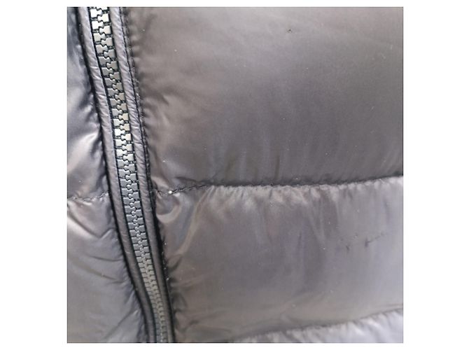 Moncler Rodez Zipped Down Jacket in Navy Blue Polyamide - view 3