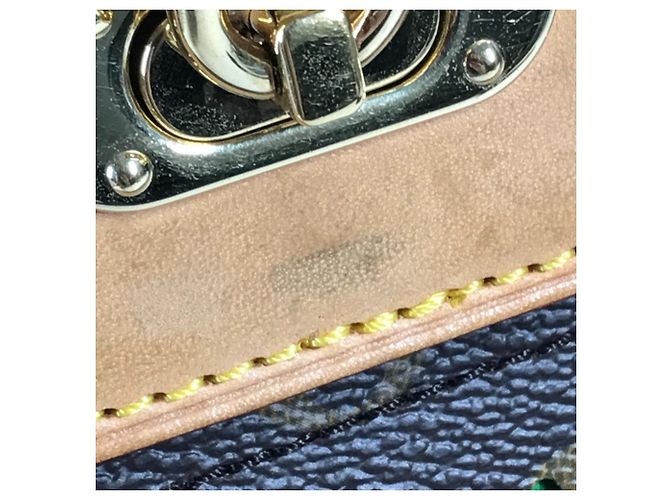 Borsa a Spalla Musette Perforata Monogram Louis Vuitton Marrone Verde - vista 17