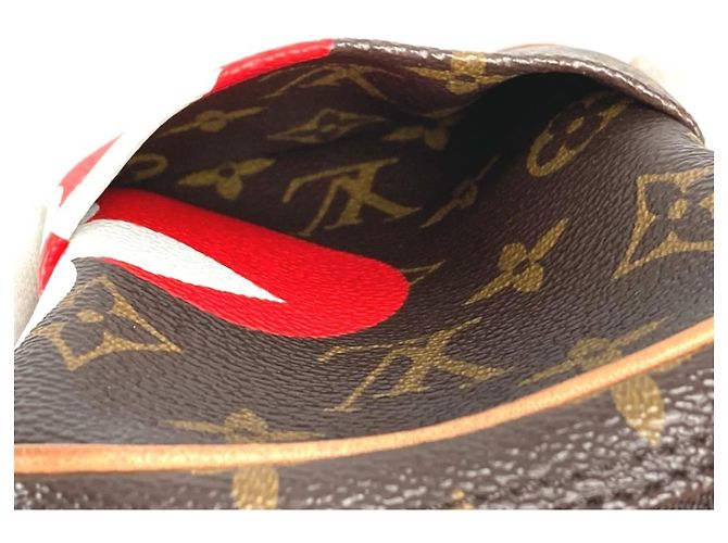 Pochette Panam Monogram Game On M57450 di Louis Vuitton Marrone Rosso Monogramma - vista 14